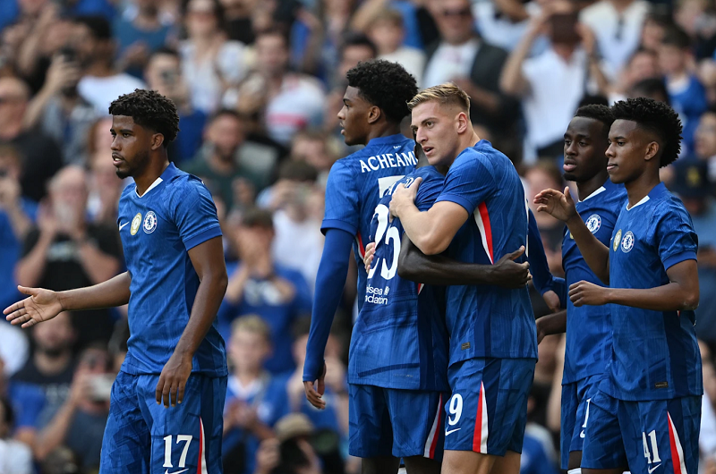 chelsea-thang-dam-ac-milan-hang-cong-thang-hoa-hang-thu-lo-lang
